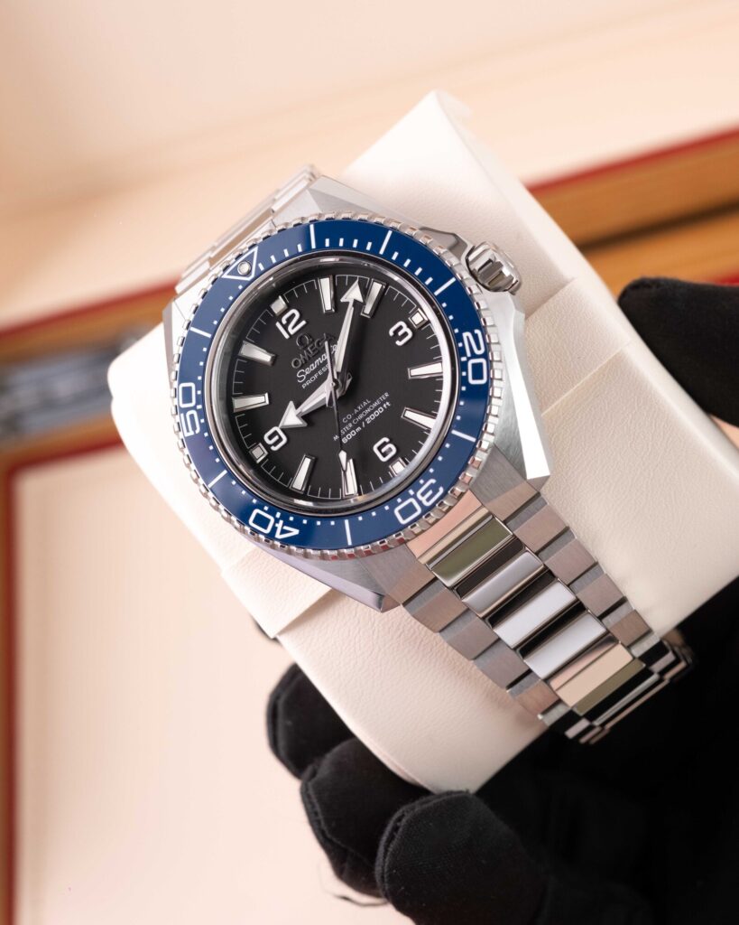 Omega Seamaster Planet Ocean 	217.30.42.21.01.002 2026