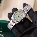 Rolex Oyster Perpetual 124200 2026