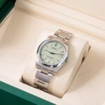 Rolex Oyster Perpetual 124200 2026
