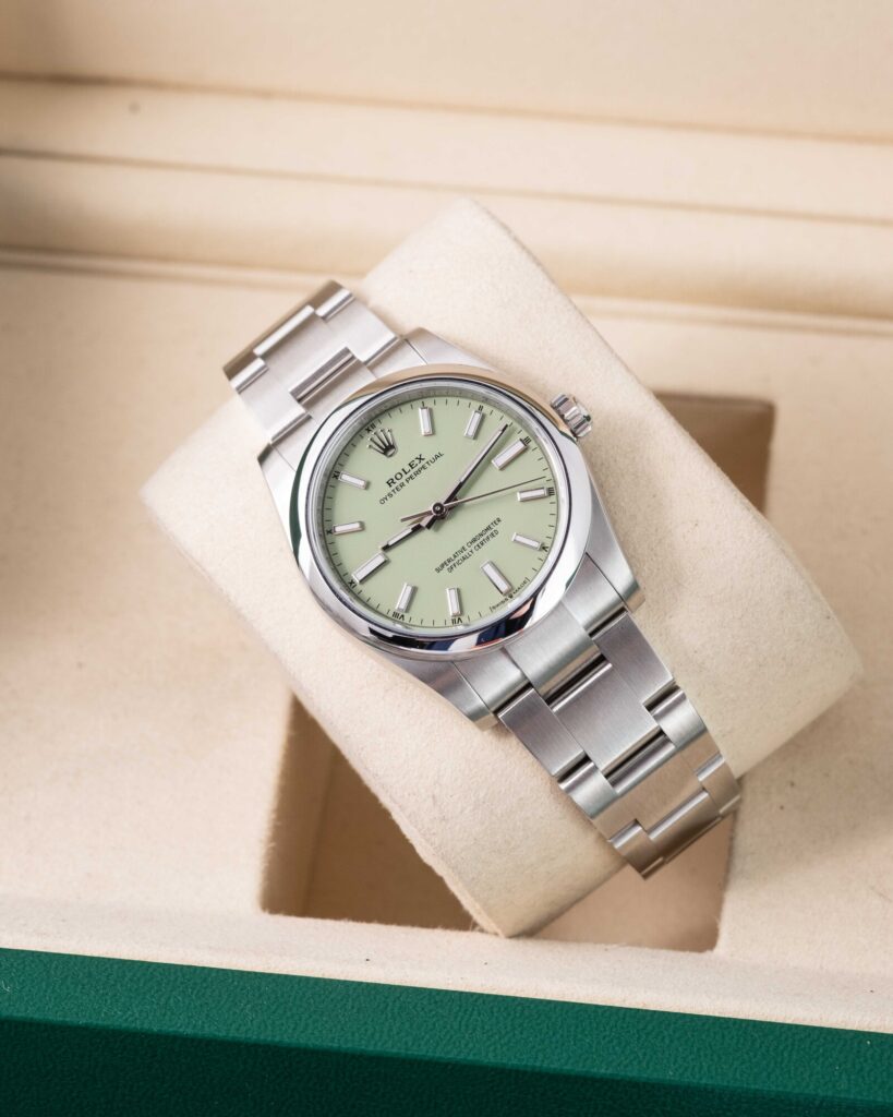 Rolex Oyster Perpetual 124200 2026