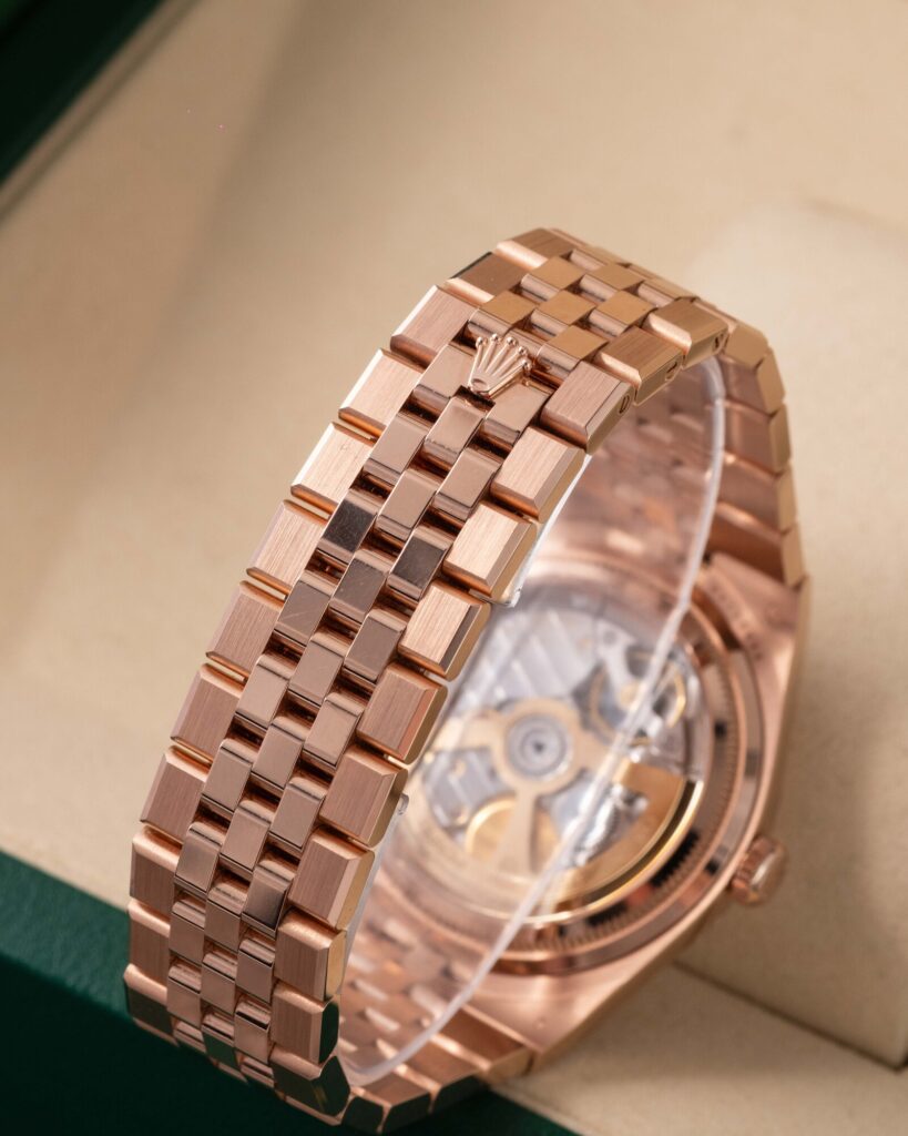 Rolex Land-Dweller 127335