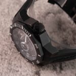 Corum Admiral Cup Deep Hull 01.0076