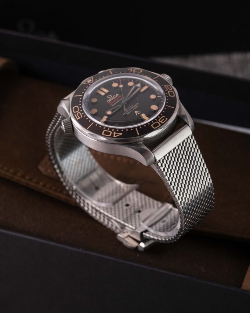 Omega Seamaster No Time To Die 210.92.42.20.01.001 2021