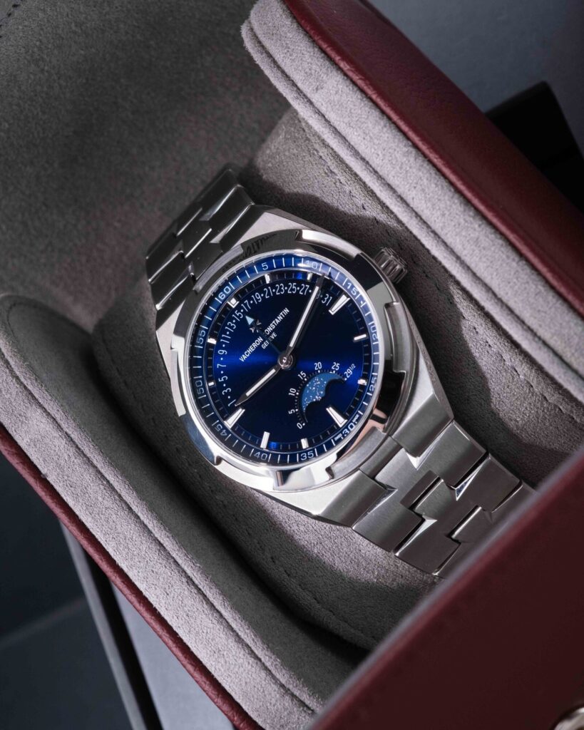 Vacheron Constantin Overseas 4000V210A-B911 2025