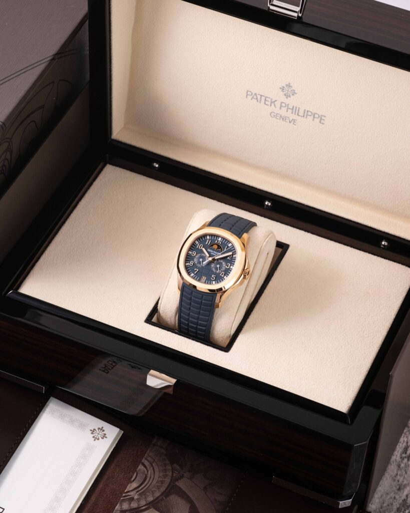 Patek Philippe Aquanaut 5261R-001