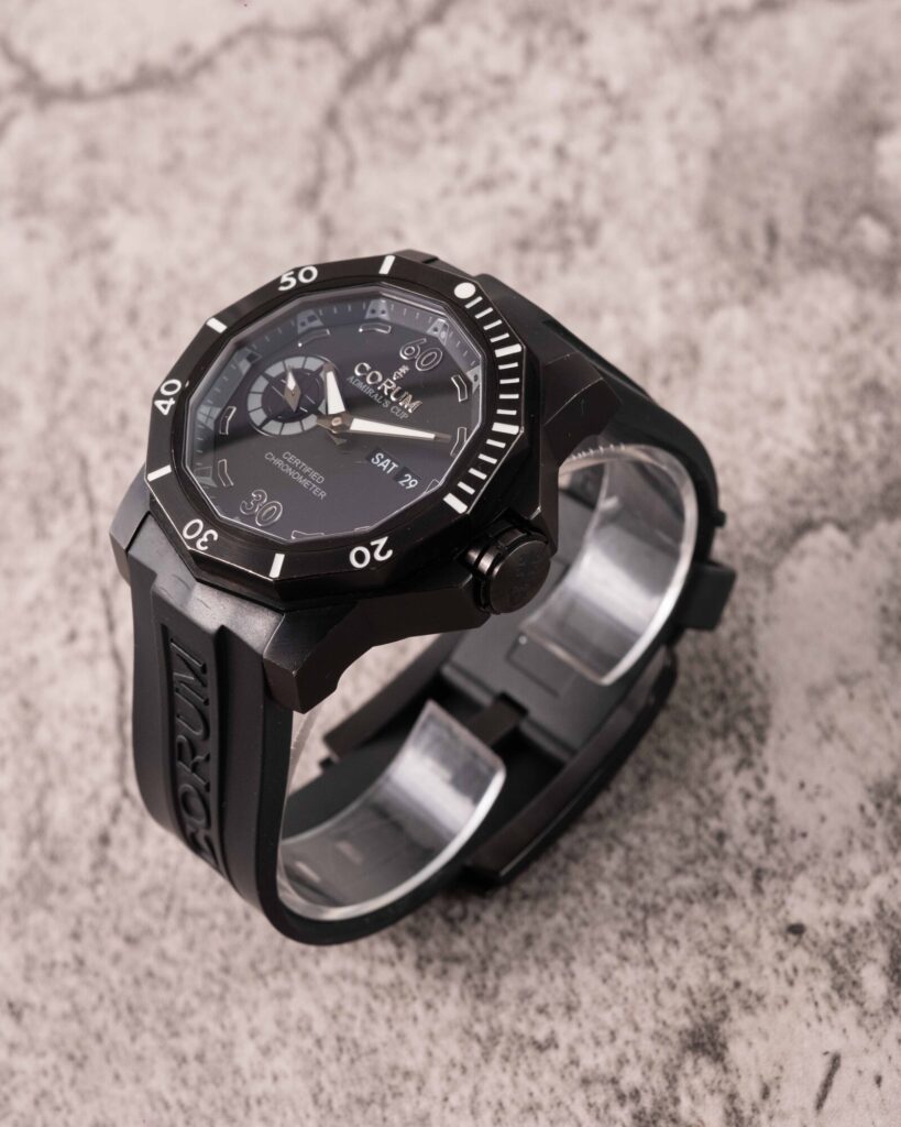 Corum Admiral Cup Deep Hull 01.0076