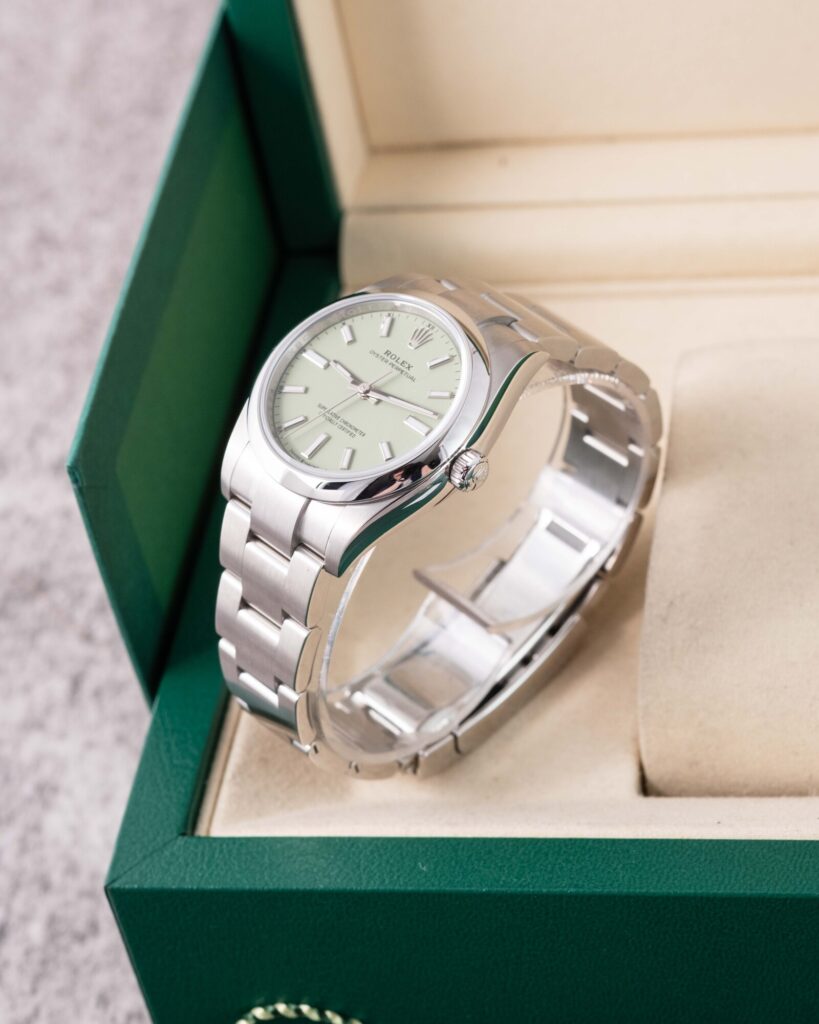Rolex Oyster Perpetual 124200 2026