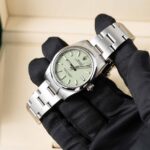 Rolex Oyster Perpetual 124200 2025