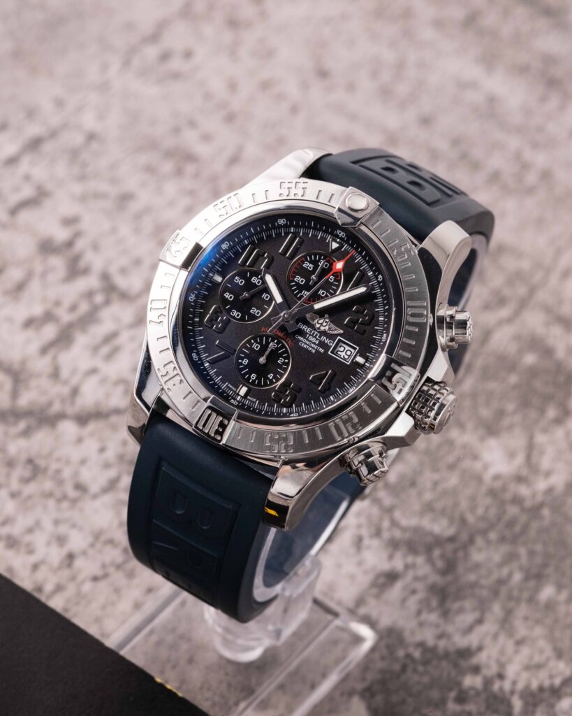 Breitling Super Avenger II A1337111 2016