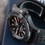 Breitling Avenger Blackbird V17311101B1W1 2019