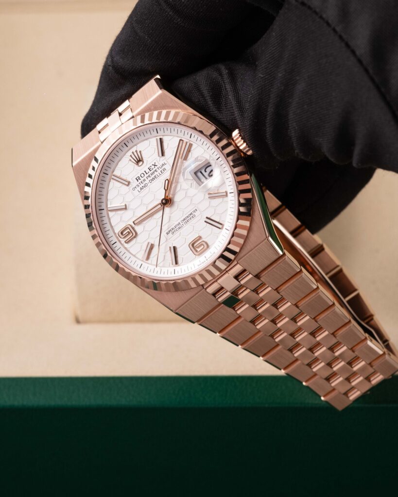 Rolex Land-Dweller 127335