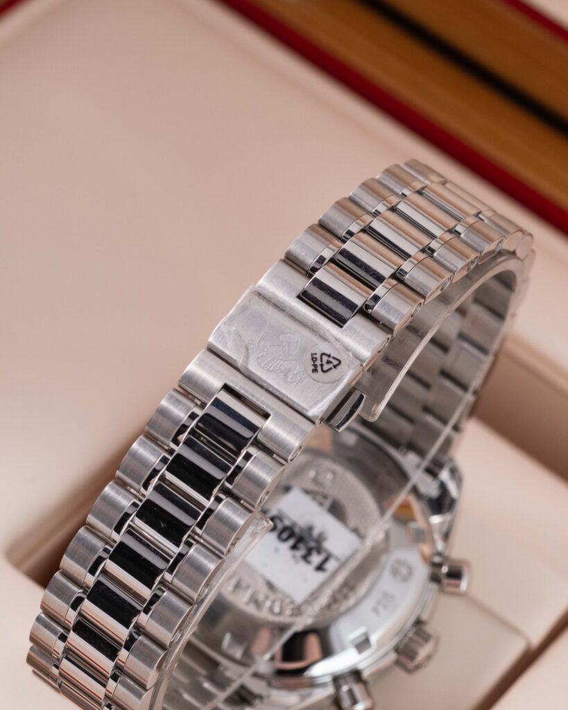 Omega Speedmaster 324.30.38.50.01.001 2026