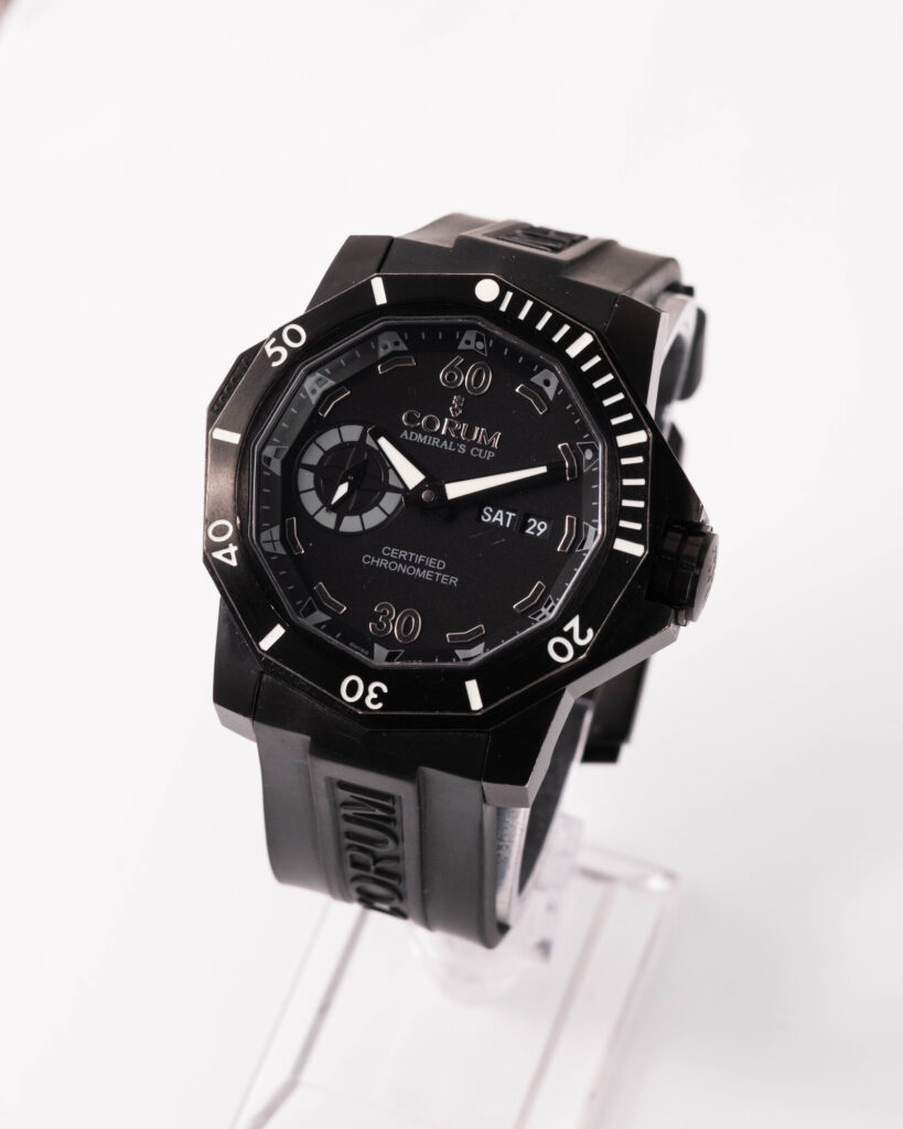Corum Admiral Cup Deep Hull 01.0076