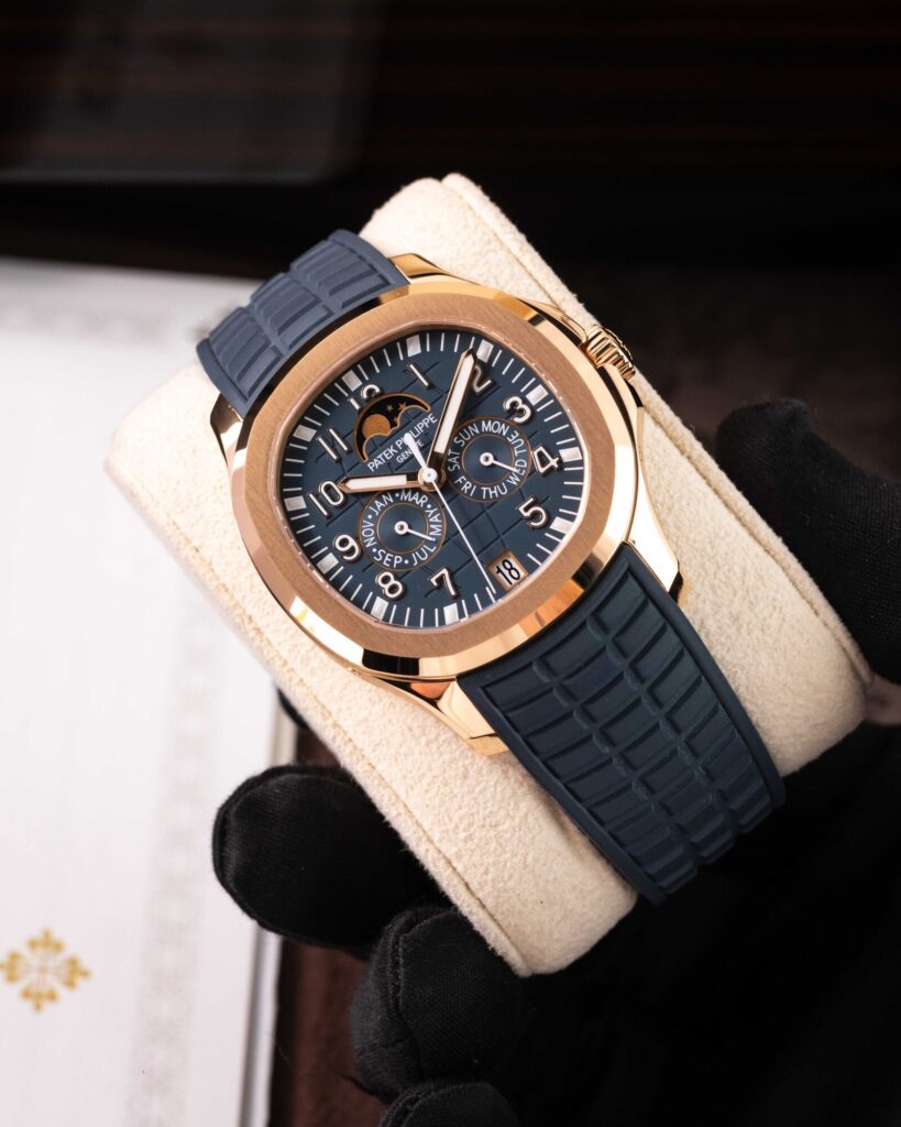 Patek Philippe Aquanaut 5261R-001