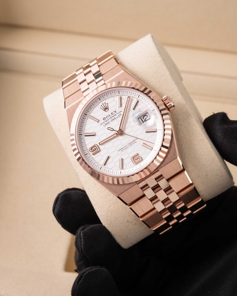 Rolex Land-Dweller 127335