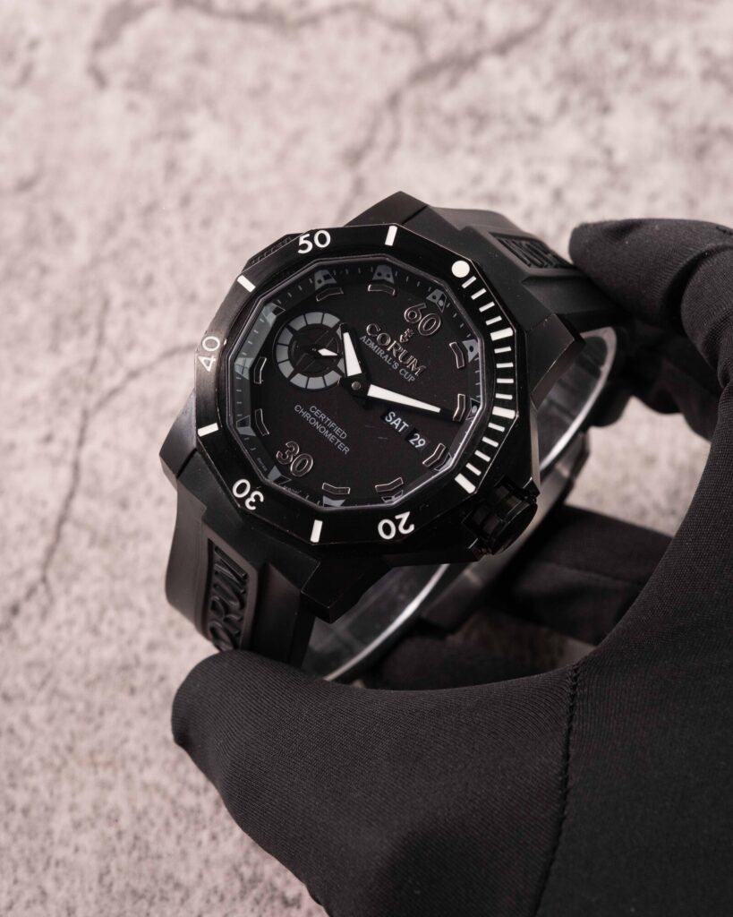 Corum Admiral Cup Deep Hull 01.0076