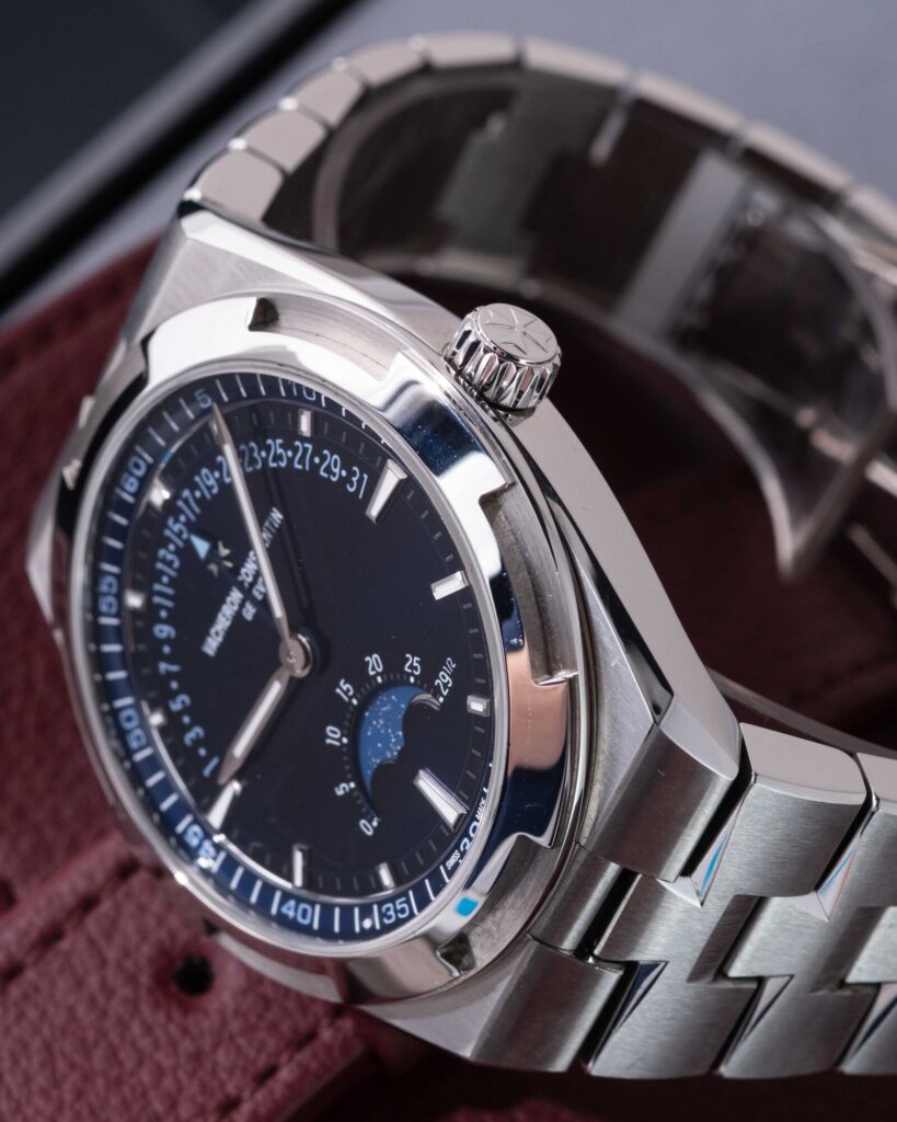 Vacheron Constantin Overseas 4000V210A-B911 2025