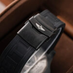 Breitling Avenger Blackbird V17311101B1W1 2019