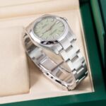 Rolex Oyster Perpetual 124200 2026