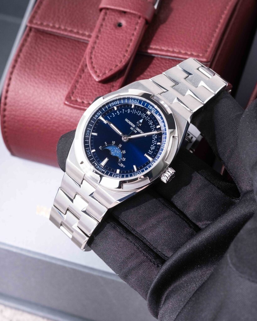 Vacheron Constantin Overseas 4000V210A-B911 2025