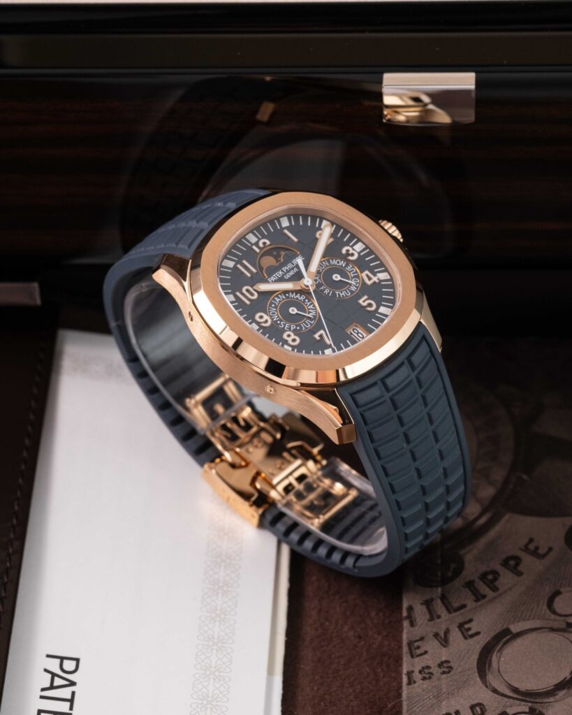 Patek Philippe Aquanaut 5261R-001