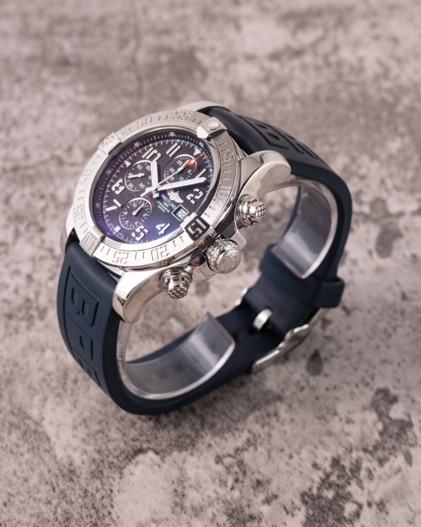 Breitling Super Avenger II A1337111 2016