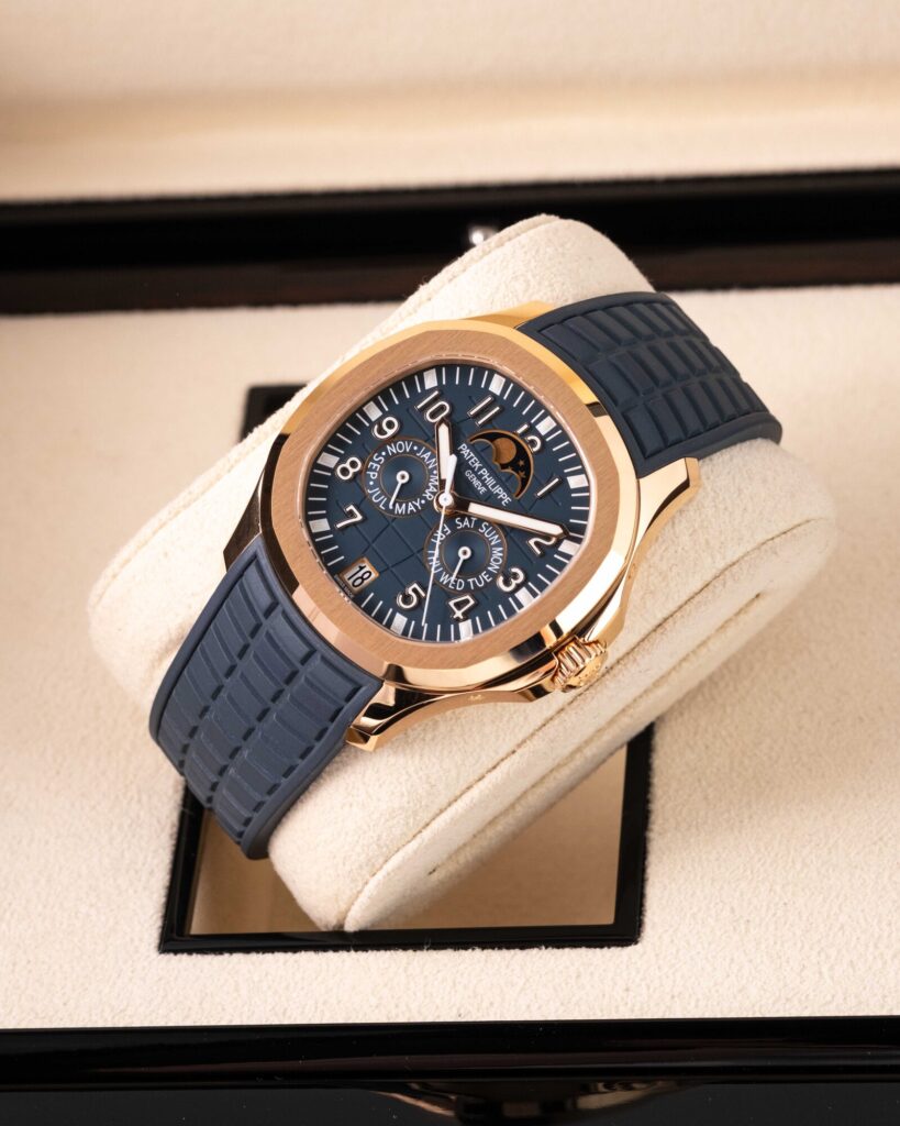 Patek Philippe Aquanaut 5261R-001