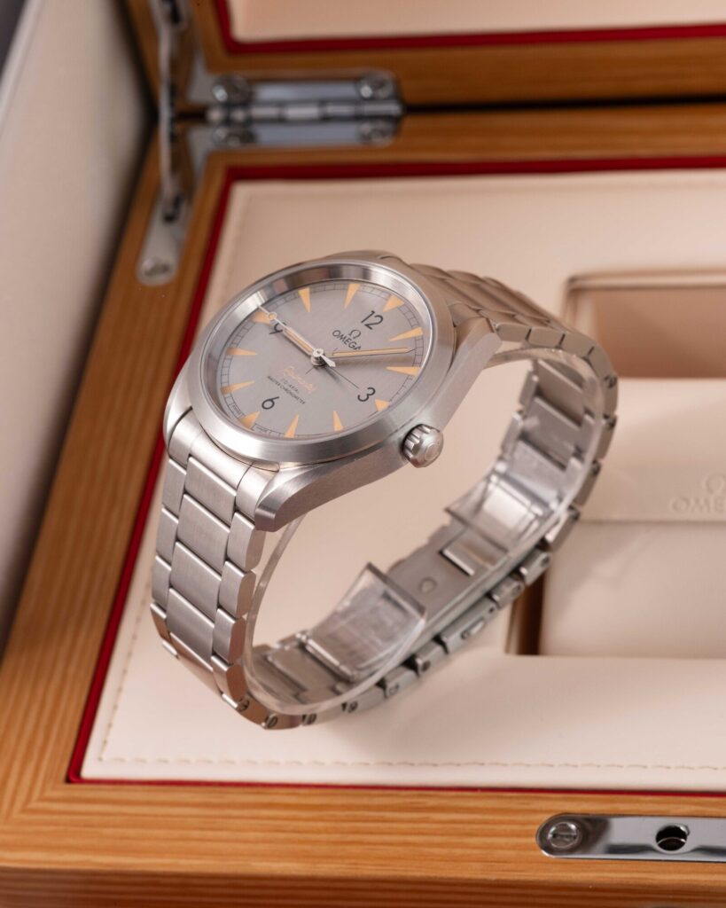 Omega Seamaster Railmaster 220.10.40.20.06.001 2025