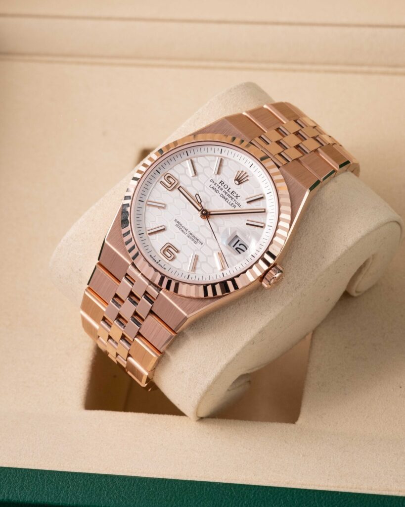 Rolex Land-Dweller 127335