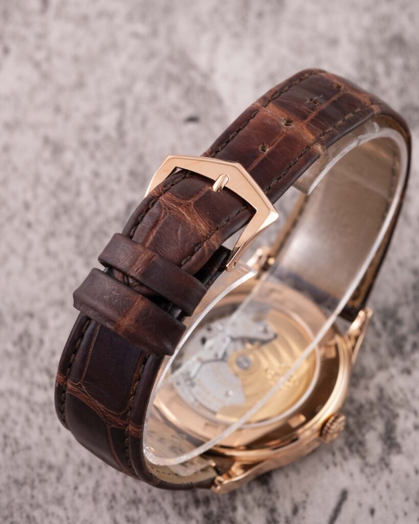 Patek Philippe Calatrava 5296R-010