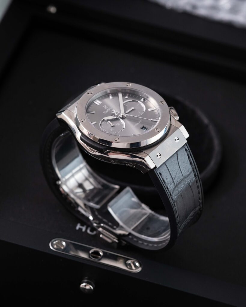 Hublot Classic Fusion Chronograph 541.NX.7070.LR 2022