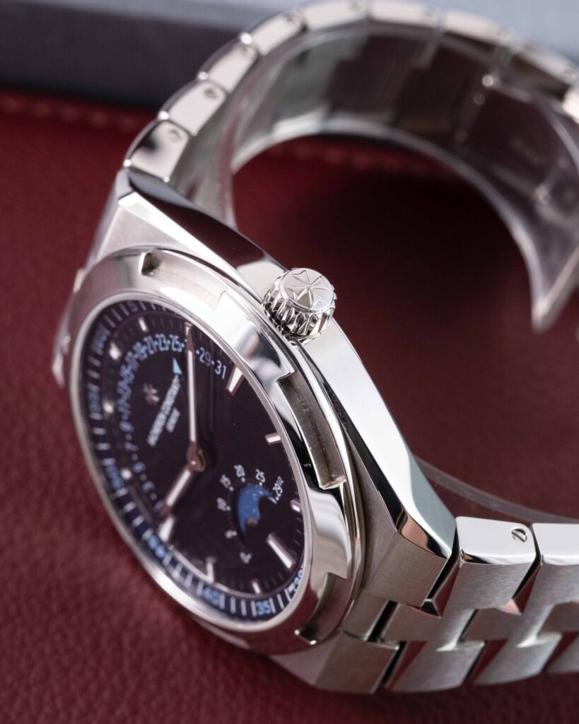 Vacheron Constantin Overseas 4000V210A-B911 2025