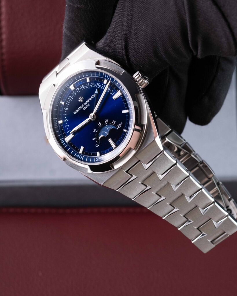Vacheron Constantin Overseas 4000V210A-B911 2025