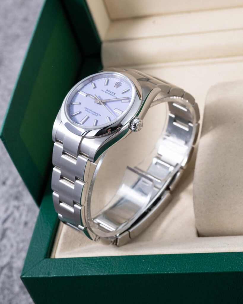 Rolex Oyster Perpetual 124200 2025