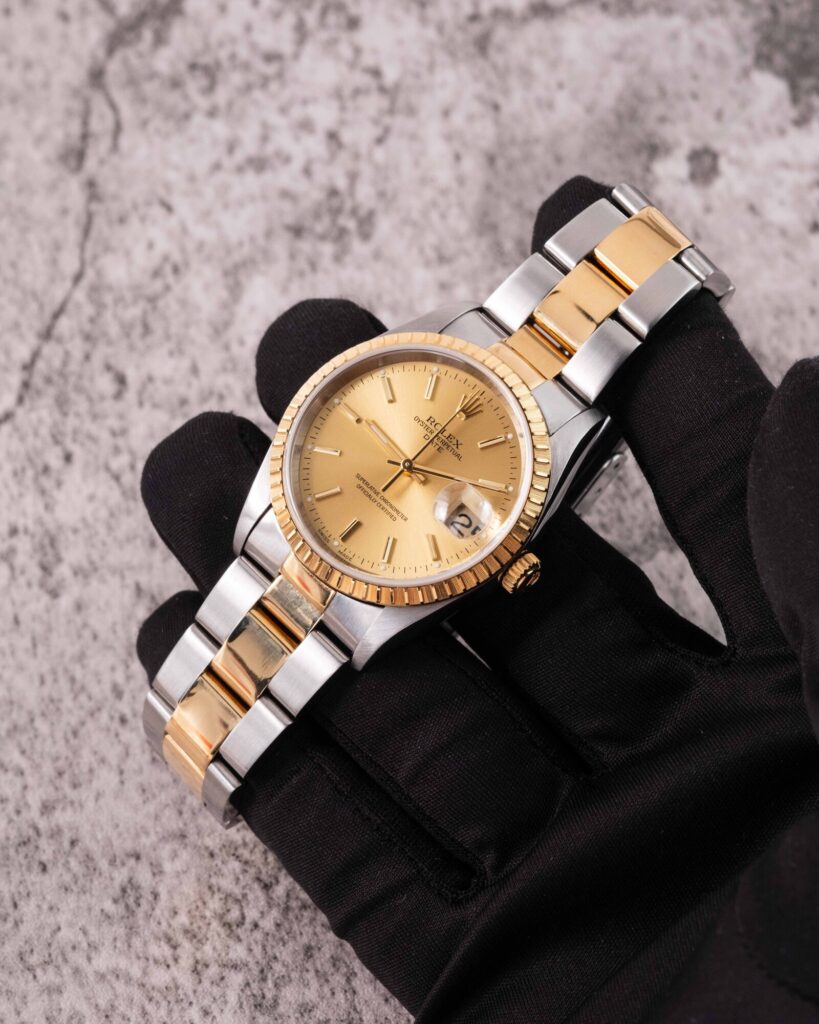 Rolex Oyster Perpetual Date 15223 2000