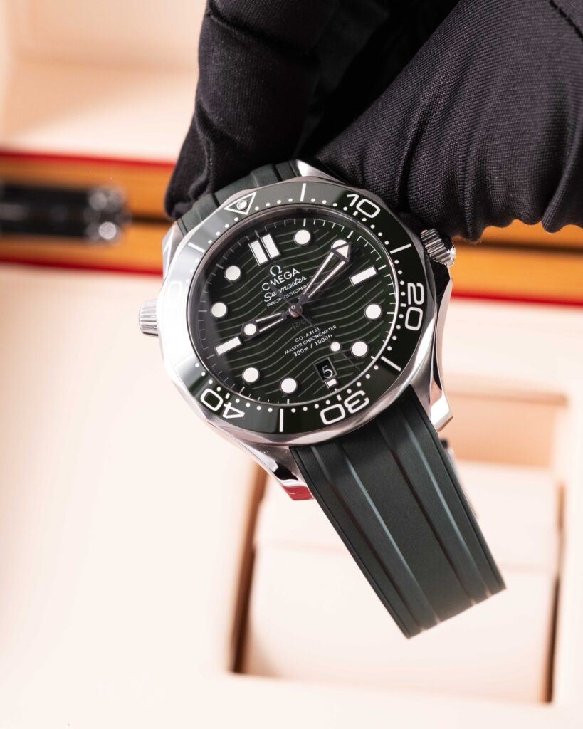 Omega Seamaster 210.32.42.20.10.001 2025