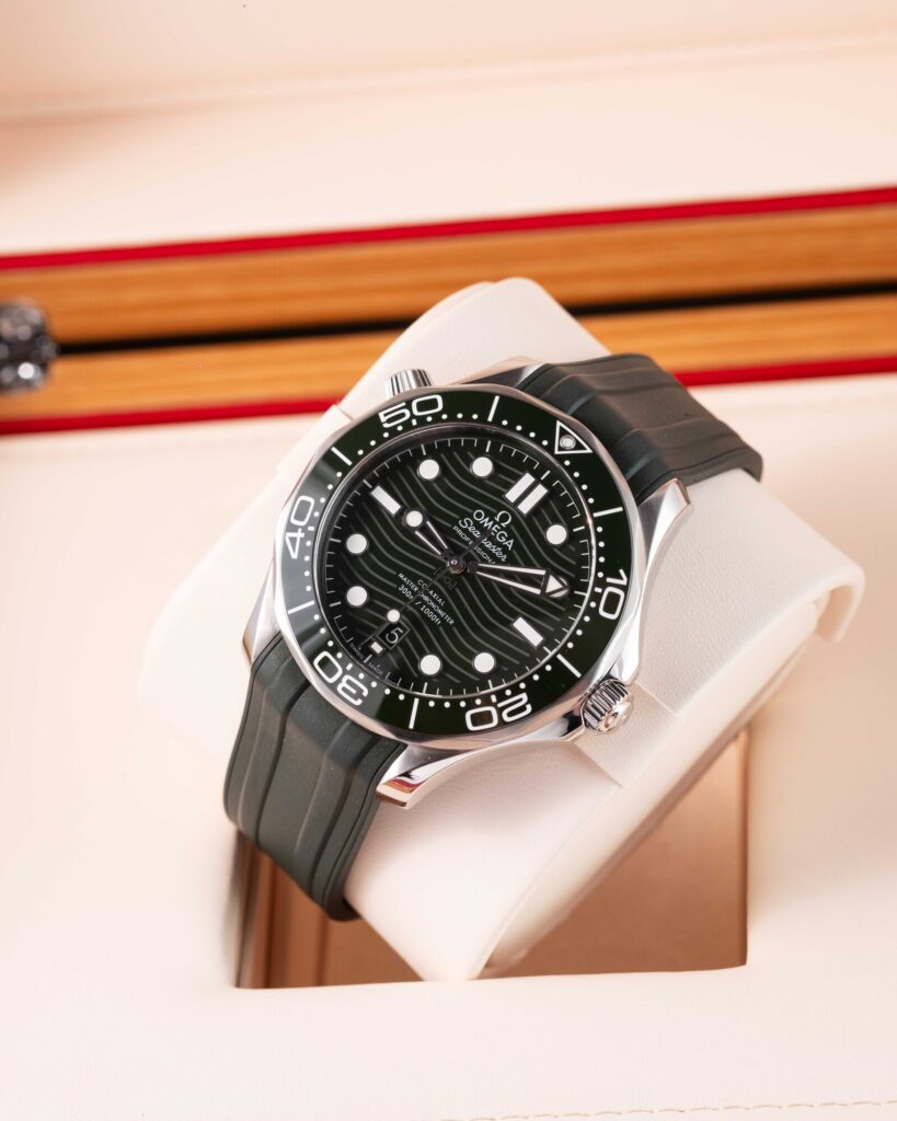 Omega Seamaster 210.32.42.20.10.001 2025