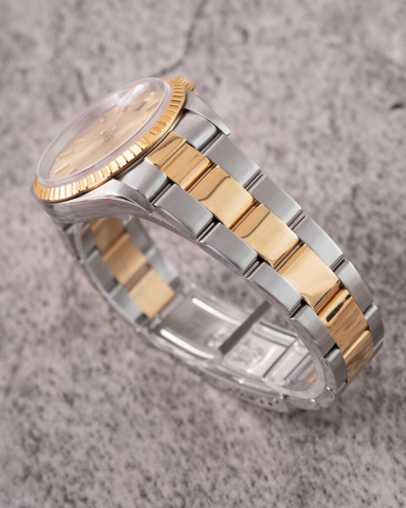Rolex Oyster Perpetual Date 15223 2000