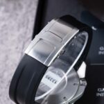 Girard Perregaux Sea Hawk 49950-19-632-FK6A 2011