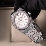 Audemars Piguet Royal Oak 15400ST.OO.1220ST.02 2012