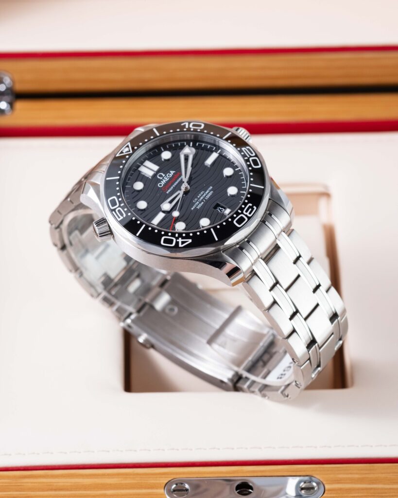 Omega Seamaster 300M 210.30.42.20.01.001 2026