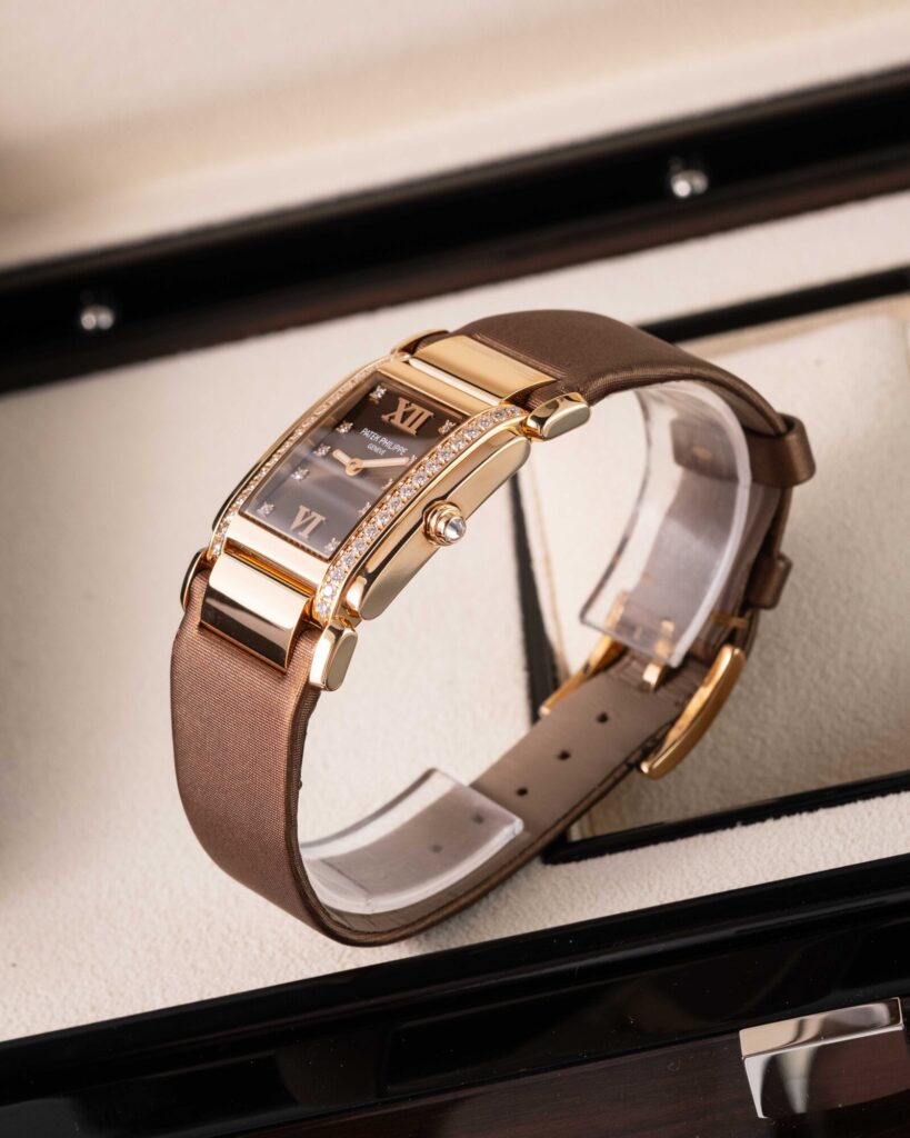 Patek Philippe TWENTY4 4920R-001 2022