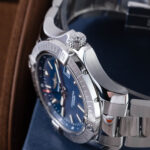 Breitling Avenger A17318101C1A1 2019