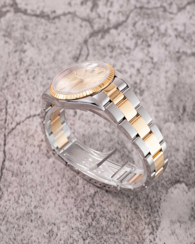 Rolex Oyster Perpetual Date 15223 2000