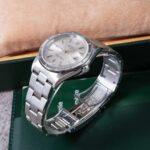 Rolex Oyster Perpetual Date 15210 2006