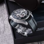 Girard Perregaux Sea Hawk 49950-19-632-FK6A 2011