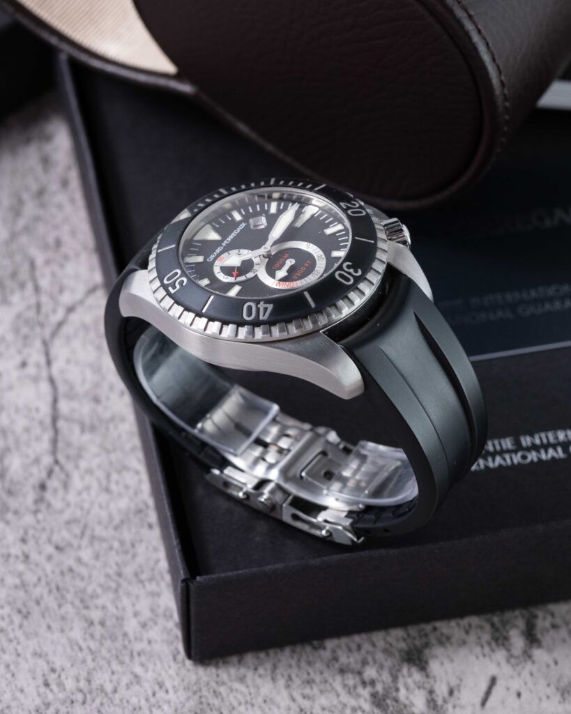 Girard Perregaux Sea Hawk 49950-19-632-FK6A 2011