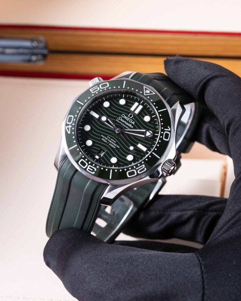 Omega Seamaster 210.32.42.20.10.001 2025