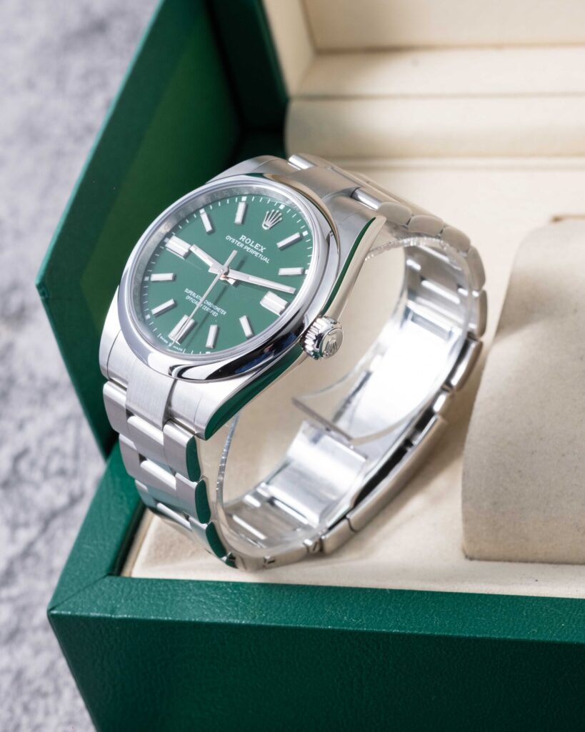 Rolex Oyster Perpetual 134300 2025