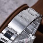 Breitling Avenger A17318101C1A1 2019